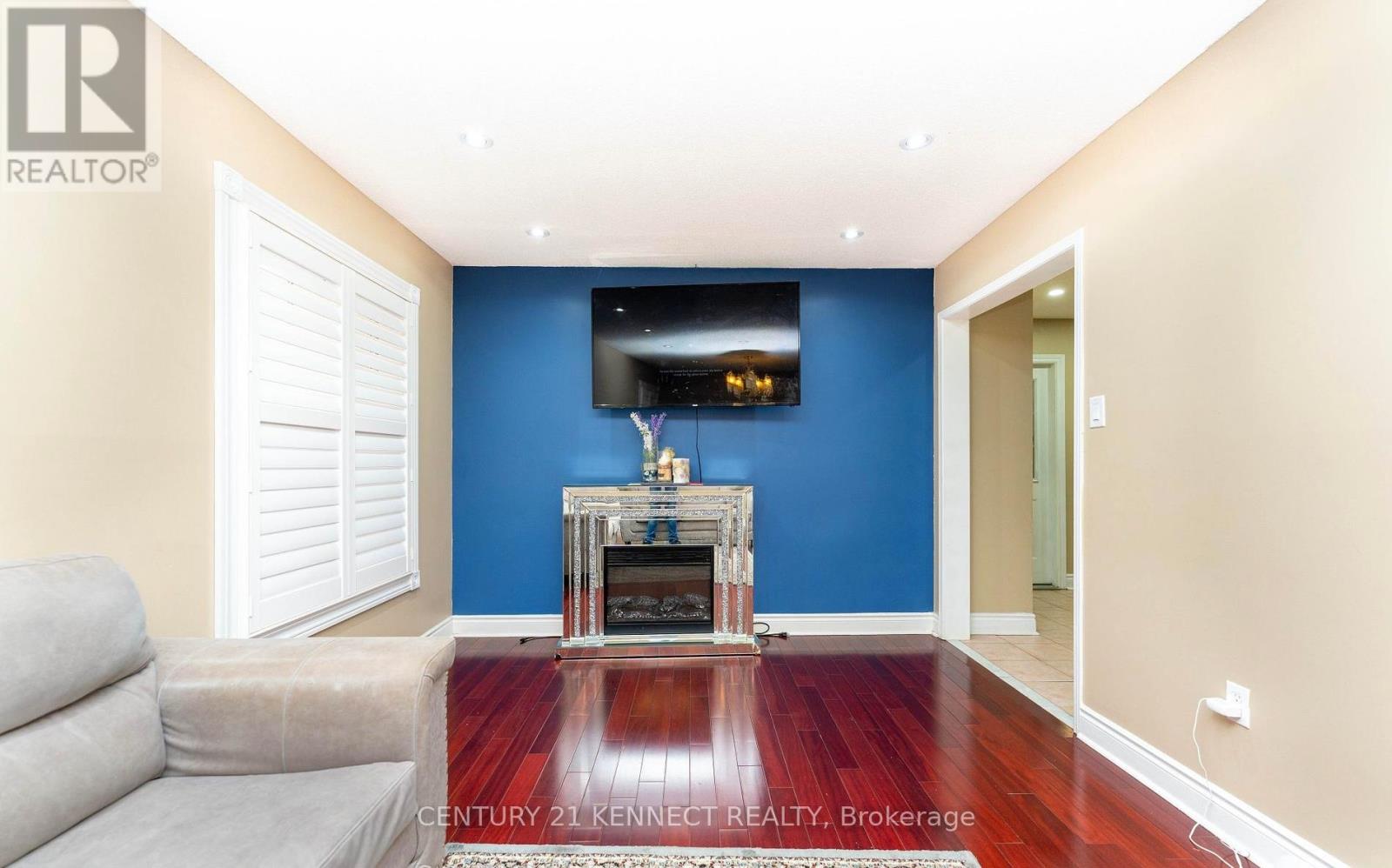 Upper - 173 Lockwood Road, Brampton, Ontario L6Y 4Y7 - Photo 6 - W12585018