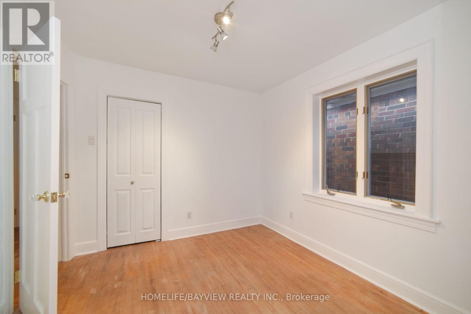 27 Cranbrooke Avenue, Toronto, Ontario  M5M 1M3 - Photo 11 - C12492368