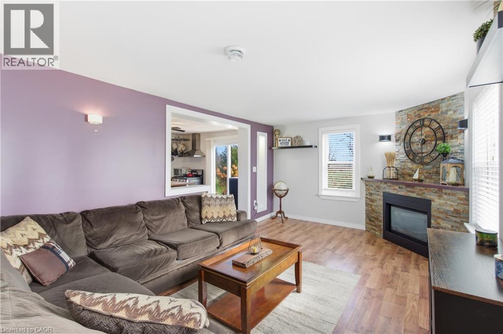 112 Young Road, Dunnville, Ontario  N1A 2W7 - Photo 11 - 40791168