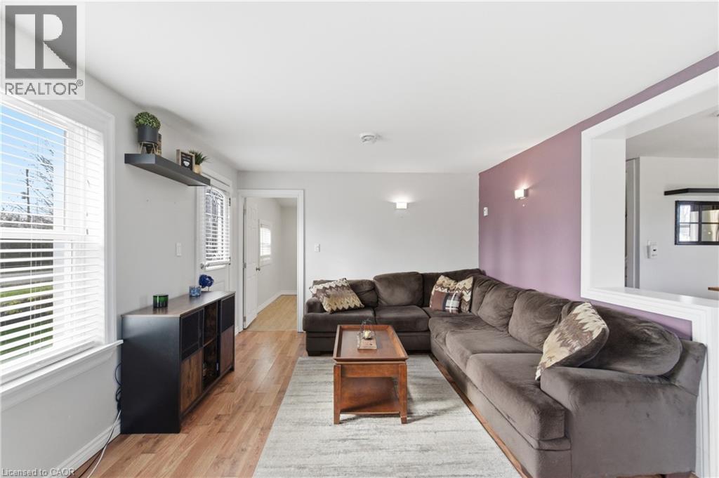 112 Young Road, Dunnville, Ontario  N1A 2W7 - Photo 12 - 40791168