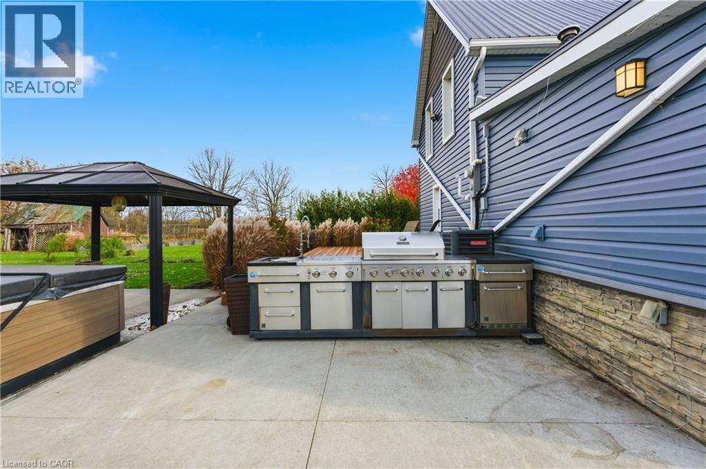 112 Young Road, Dunnville, Ontario  N1A 2W7 - Photo 3 - 40791168