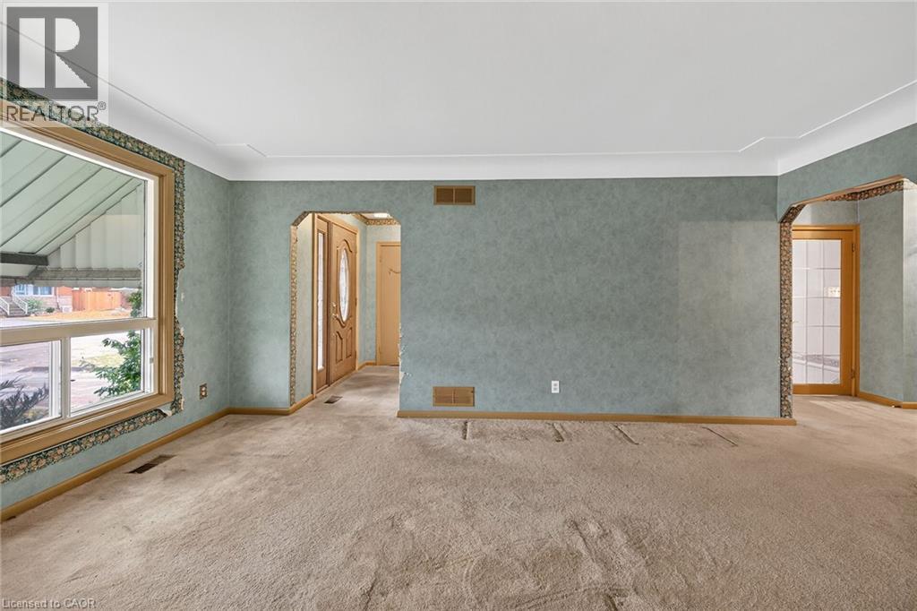 28 Warren Avenue, Hamilton, Ontario  L9A 3C6 - Photo 7 - 40791127
