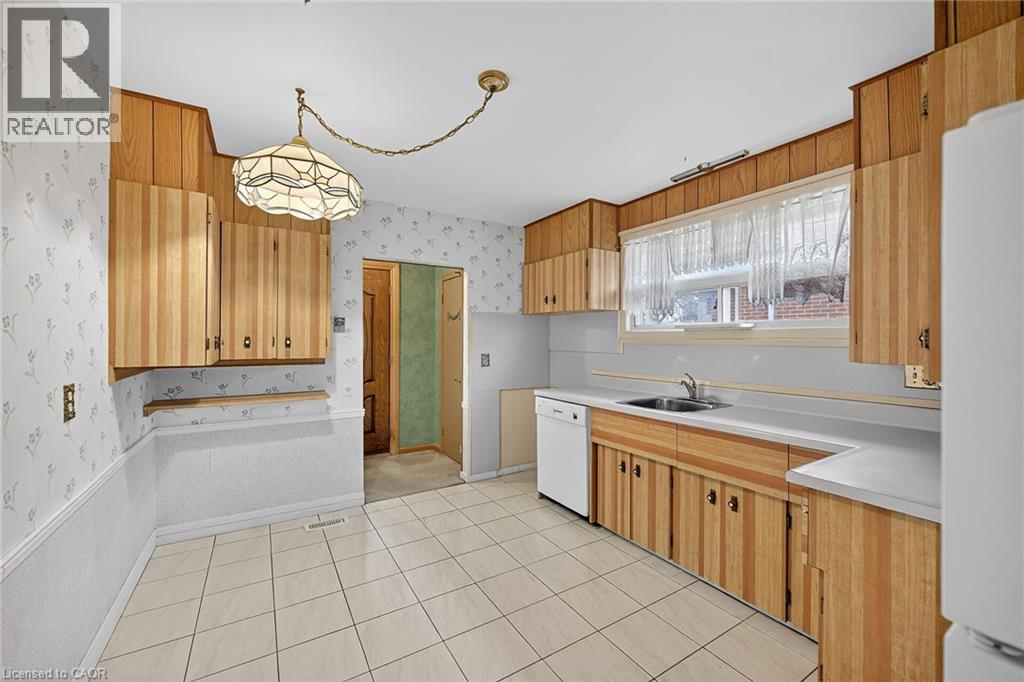 28 Warren Avenue, Hamilton, Ontario  L9A 3C6 - Photo 9 - 40791127