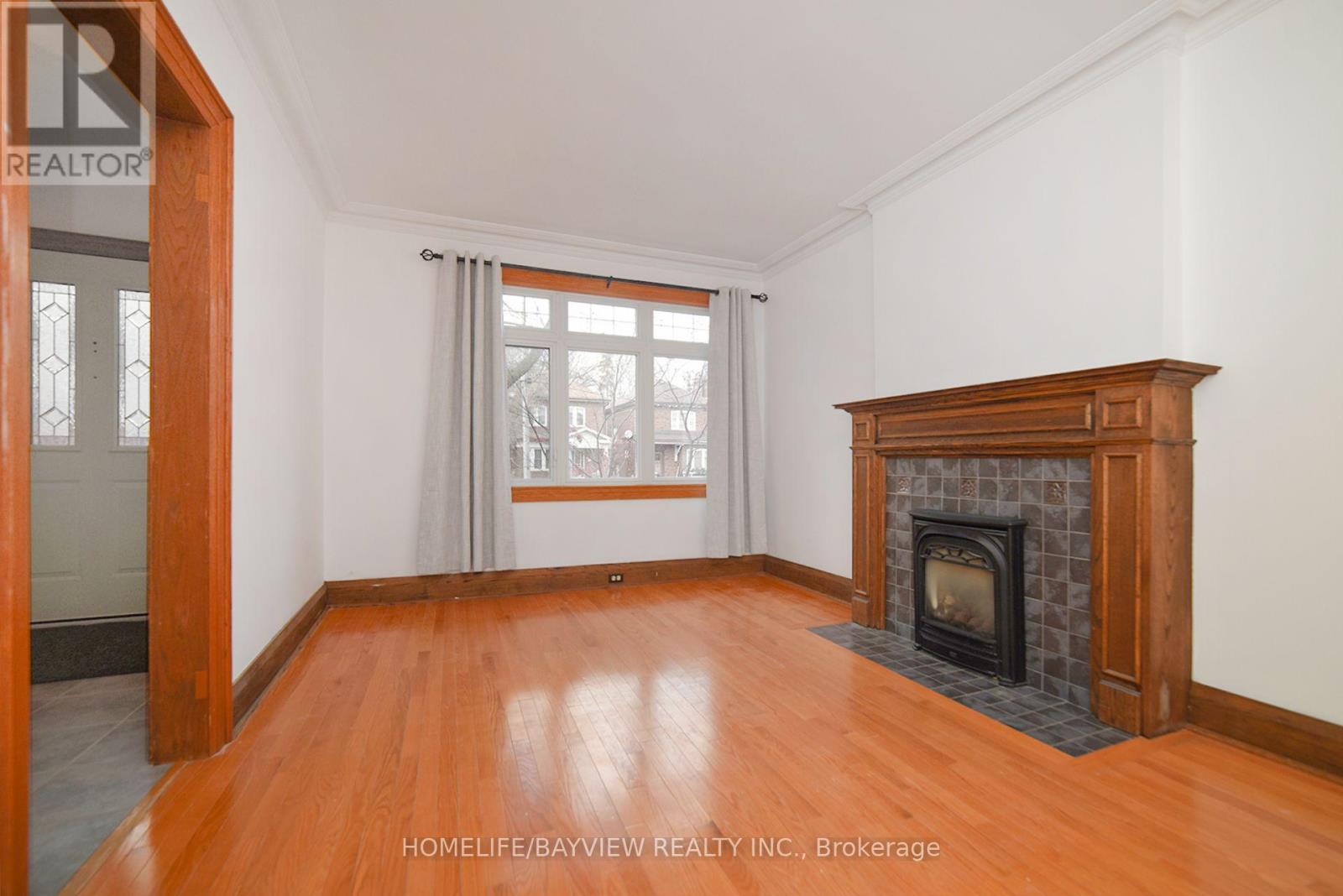 27 Cranbrooke Avenue, Toronto, Ontario  M5M 1M3 - Photo 7 - C12486091