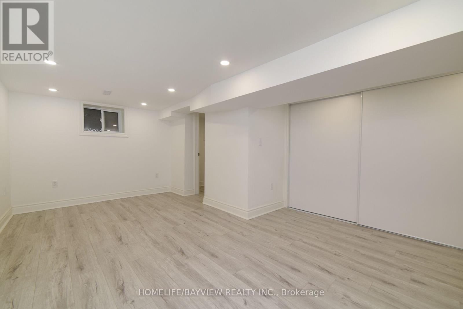 27 Cranbrooke Avenue, Toronto, Ontario  M5M 1M3 - Photo 20 - C12486091