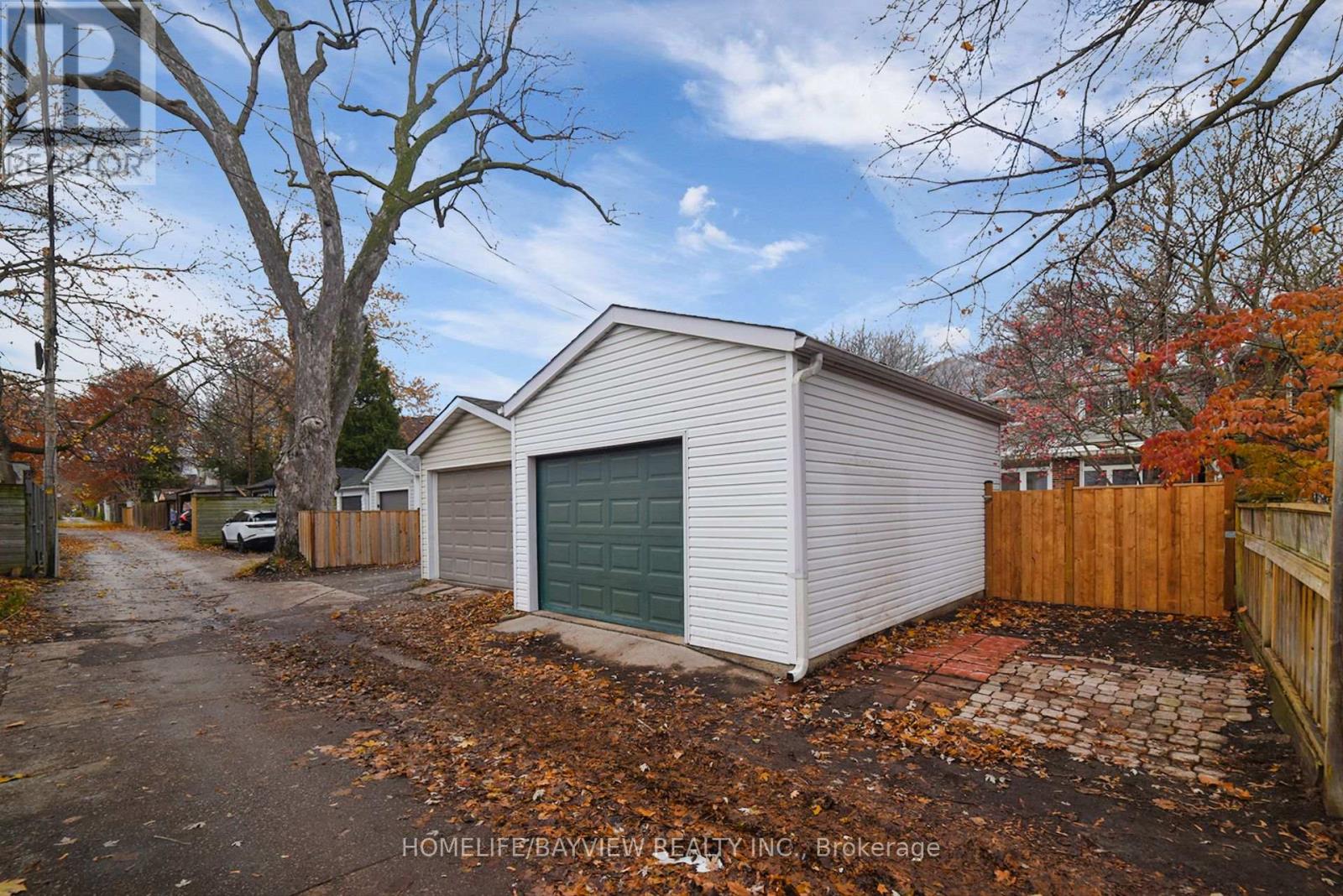 27 Cranbrooke Avenue, Toronto, Ontario  M5M 1M3 - Photo 30 - C12486091