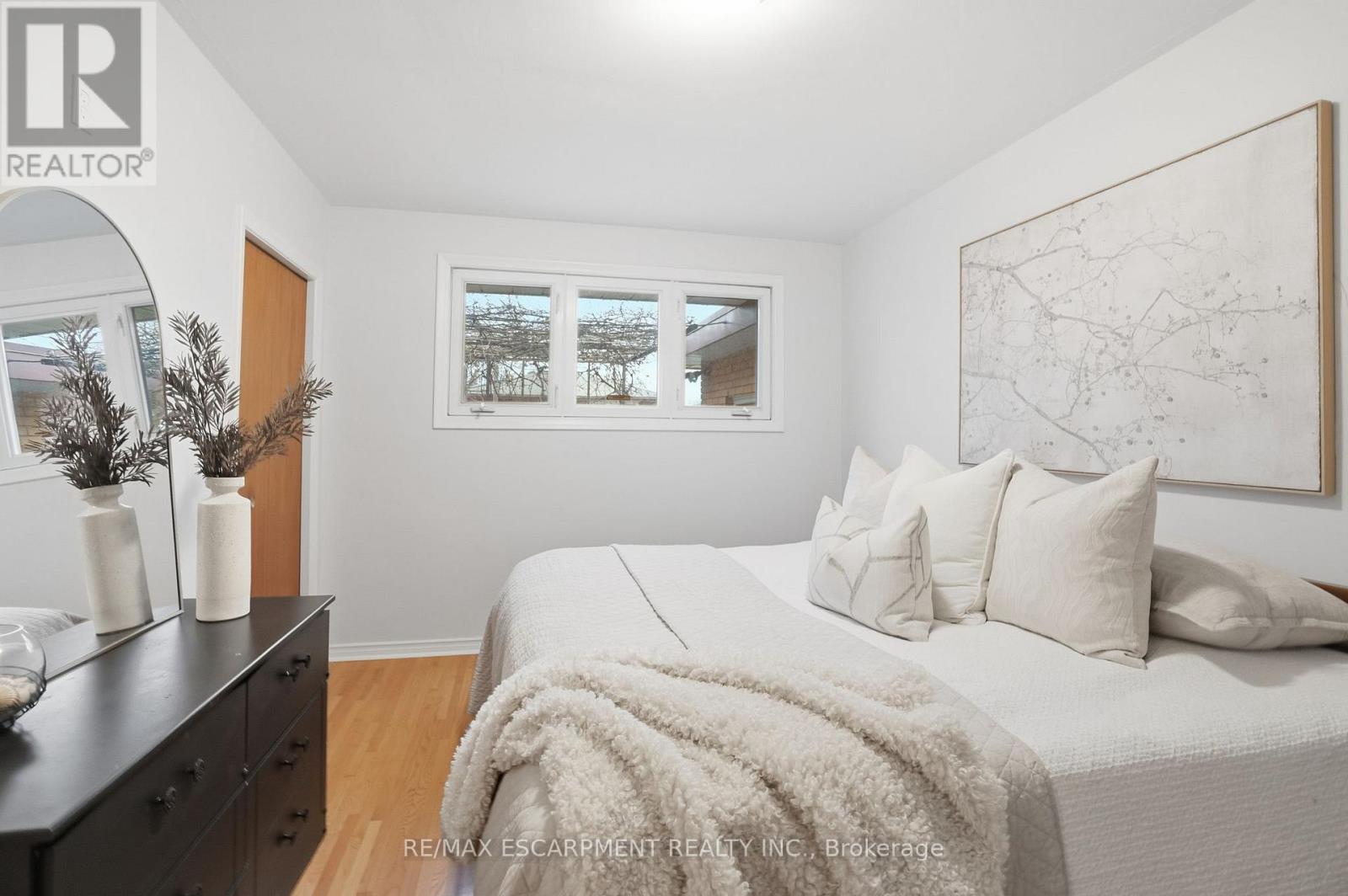 131 Nash Road N, Hamilton, Ontario  L8H 2P7 - Photo 18 - X12584902