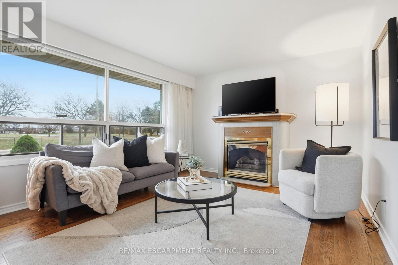 131 Nash Road N, Hamilton, Ontario  L8H 2P7 - Photo 9 - X12584902