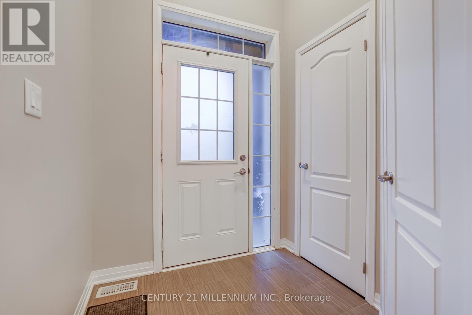 4 Landsborough Street, East Luther Grand Valley, Ontario  L9W 7R1 - Photo 3 - X12584916