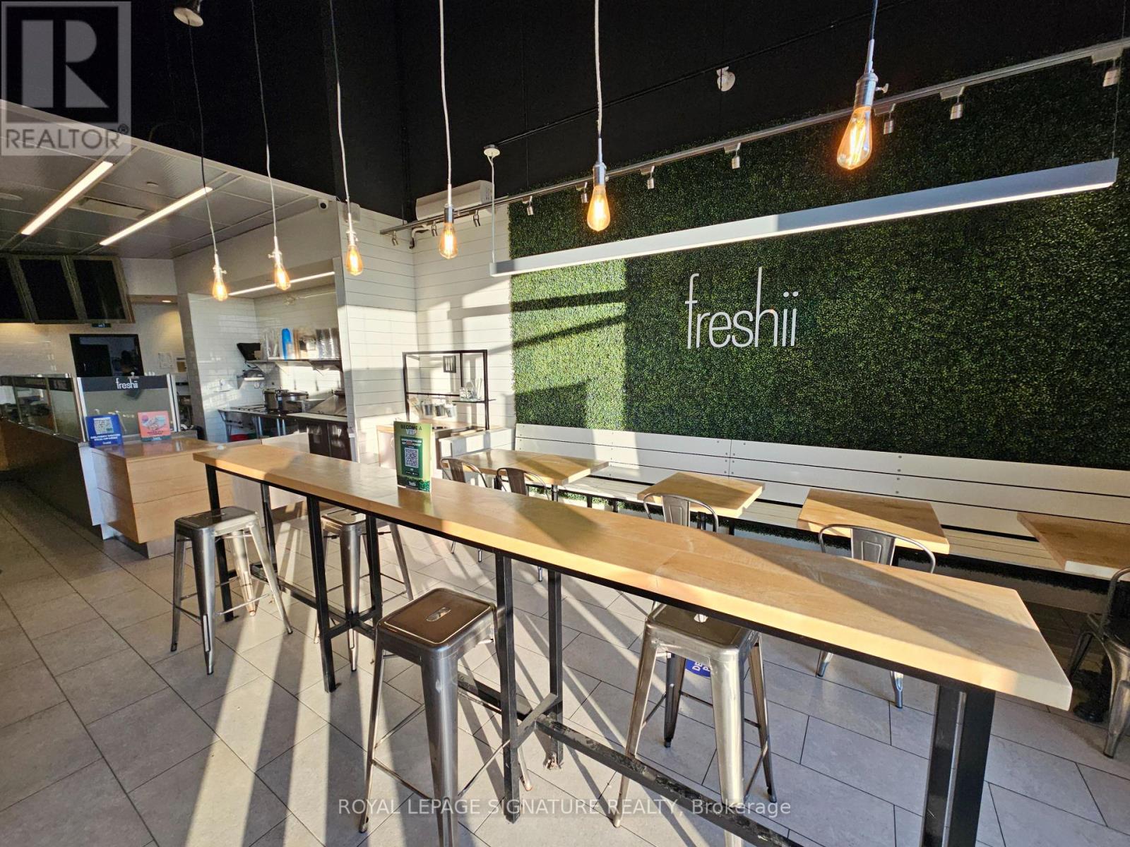 4 - 584 Weber Street, Waterloo, Ontario  N2V 1K4 - Photo 6 - X12584950