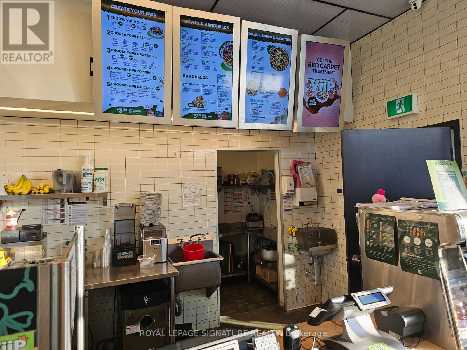 10 Manitou Drive, Kitchener, Ontario  N2C 2N3 - Photo 14 - X12584964