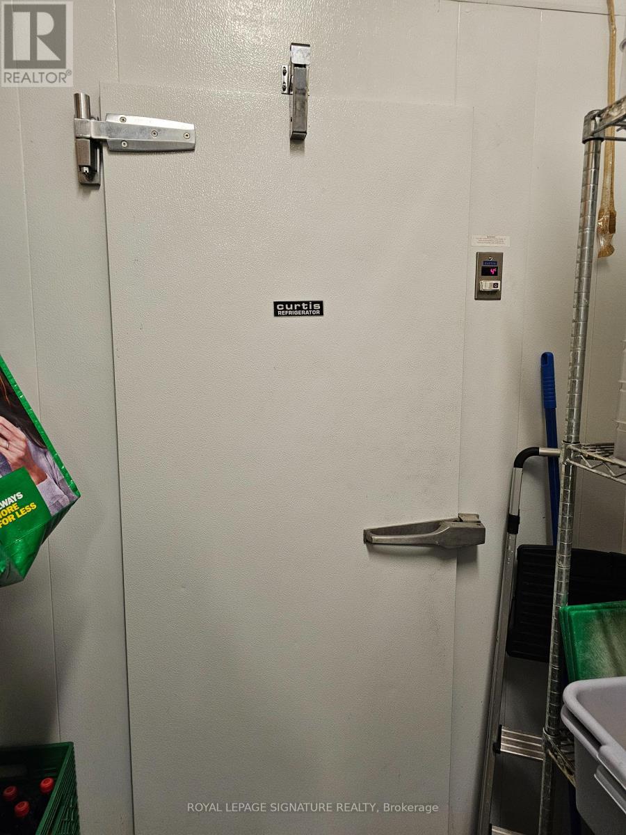 10 Manitou Drive, Kitchener, Ontario  N2C 2N3 - Photo 16 - X12584964