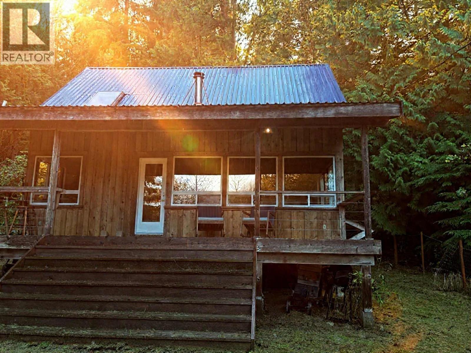 815 The Grove Road, Gambier Island, British Columbia  V0N 1V0 - Photo 19 - R3070833