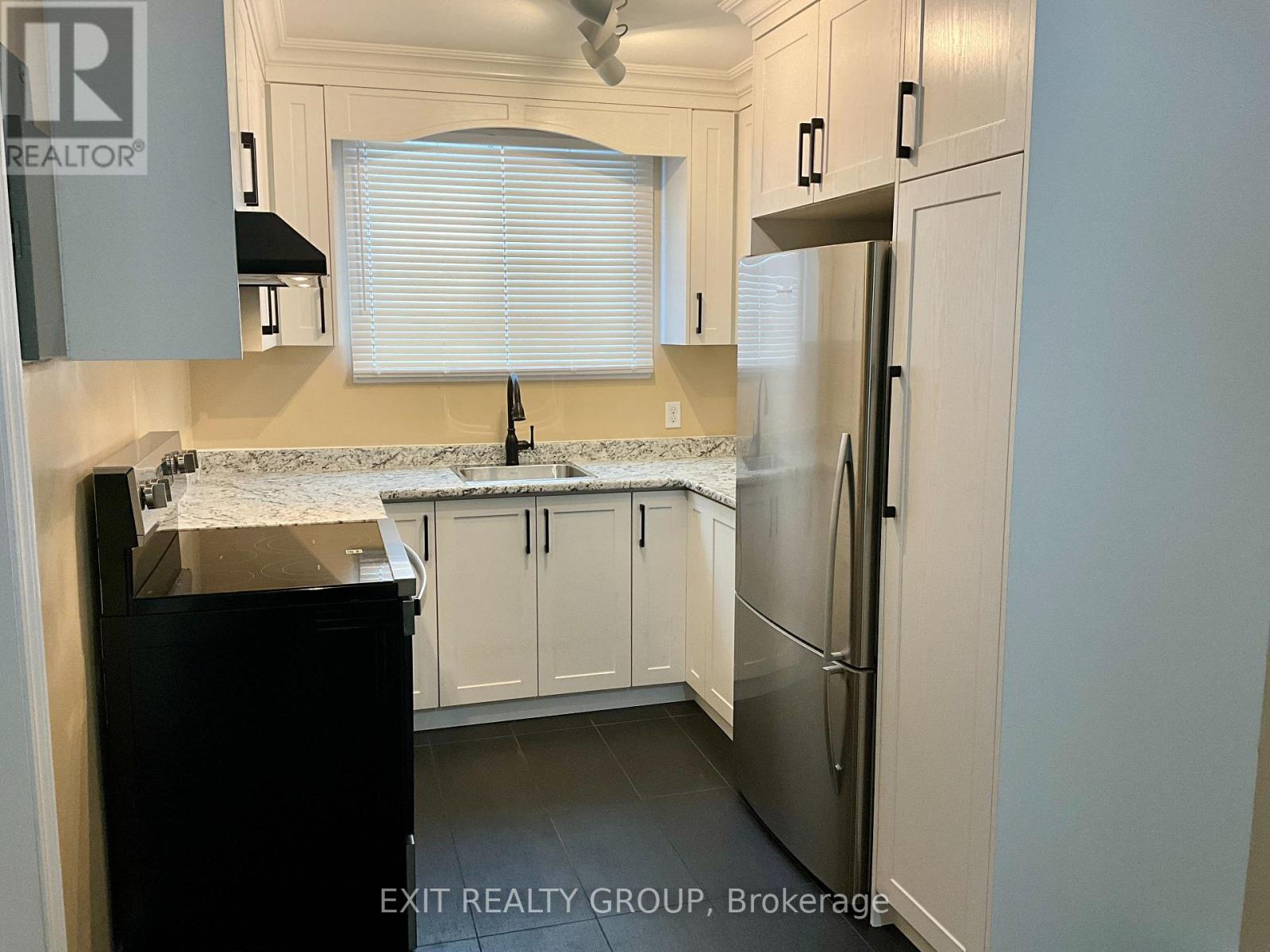 Unit 3 - 156 Moira Street E, Belleville, Ontario  K8P 2S7 - Photo 7 - X12518882