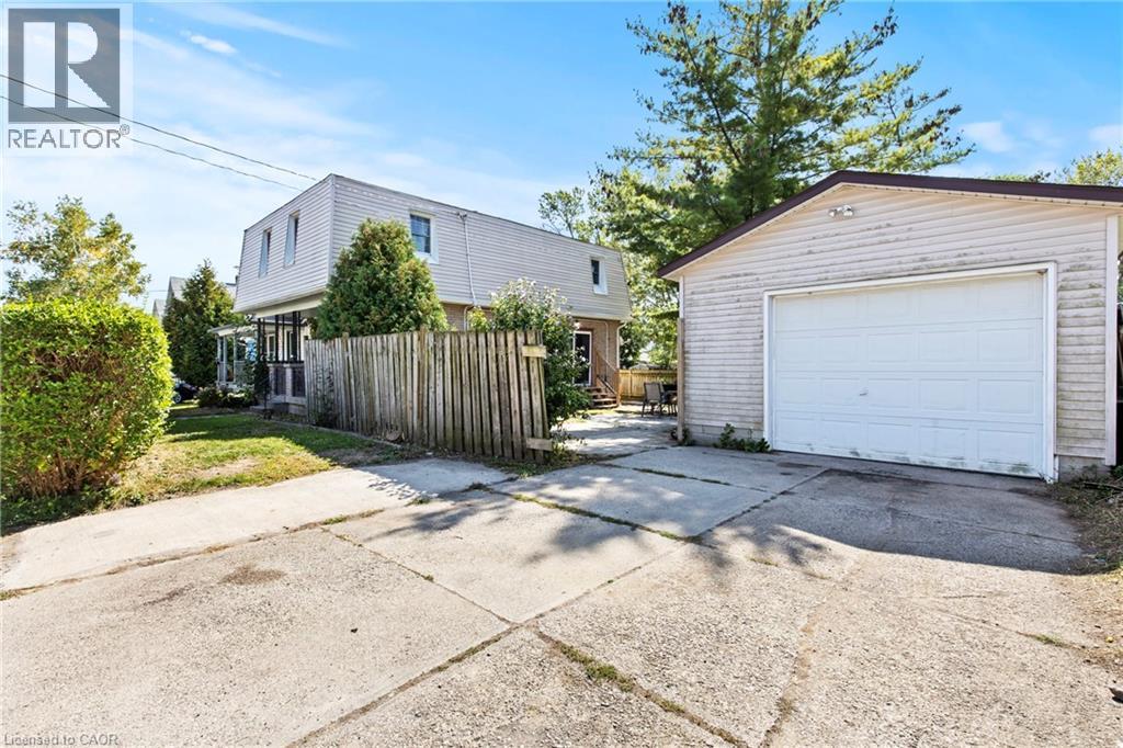 15 Mccormick Street, Welland, Ontario  L3C 4L8 - Photo 6 - 40785504