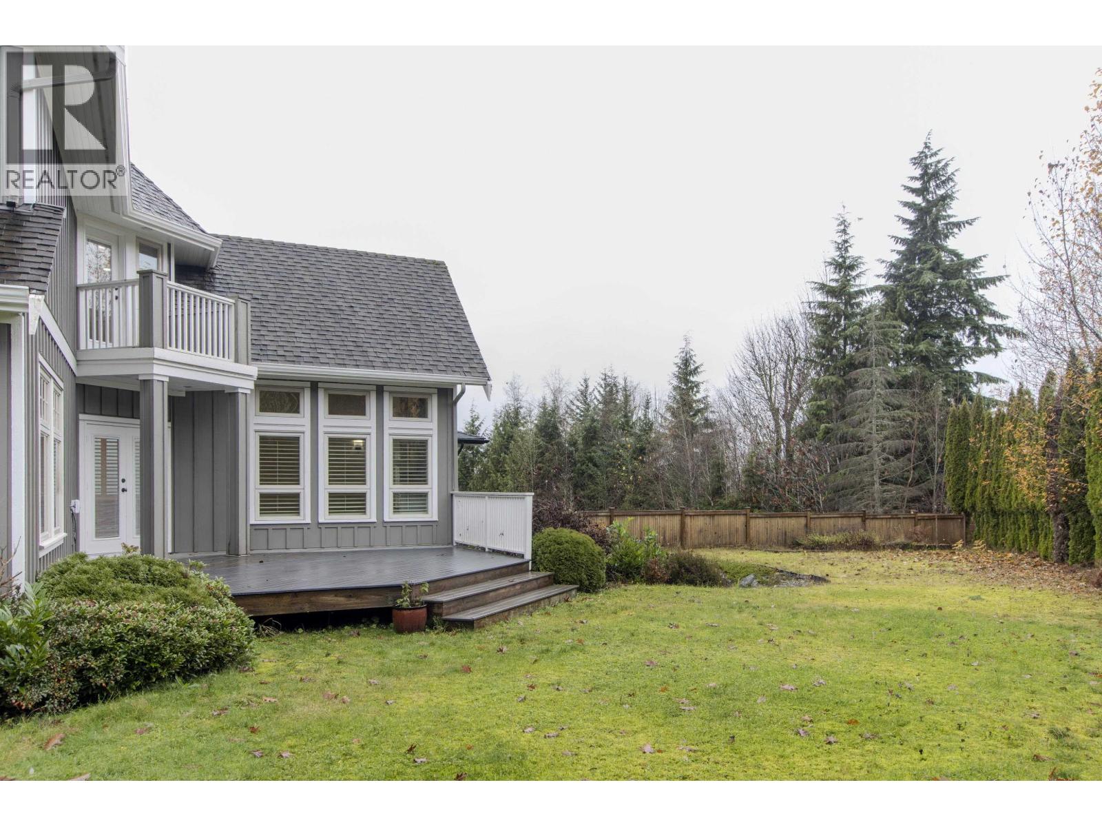 40899 The Crescent, Squamish, British Columbia  V8B 0P8 - Photo 2 - R3070812