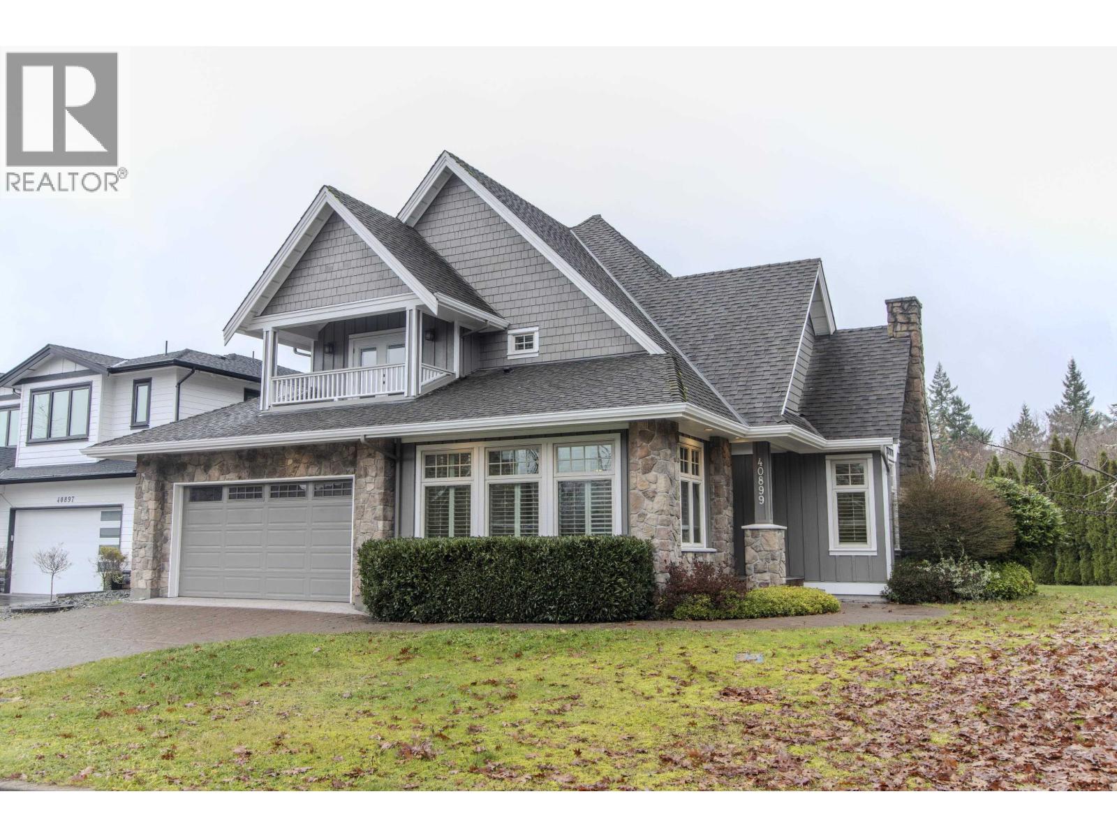 40899 The Crescent, Squamish, British Columbia  V8B 0P8 - Photo 1 - R3070812