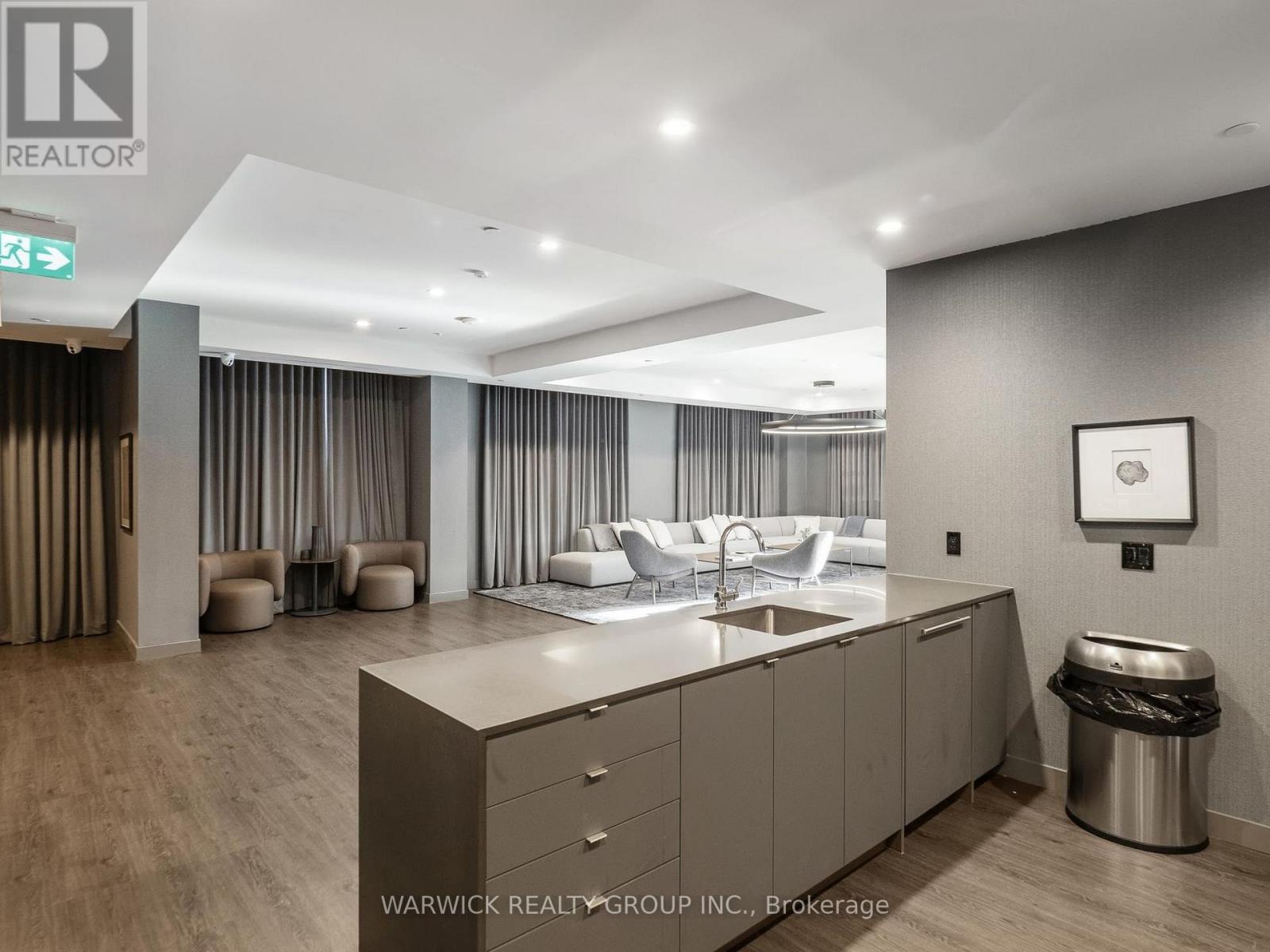 303 - 4365 Bloor Street W, Toronto, Ontario  M9C 1R3 - Photo 24 - W12417474