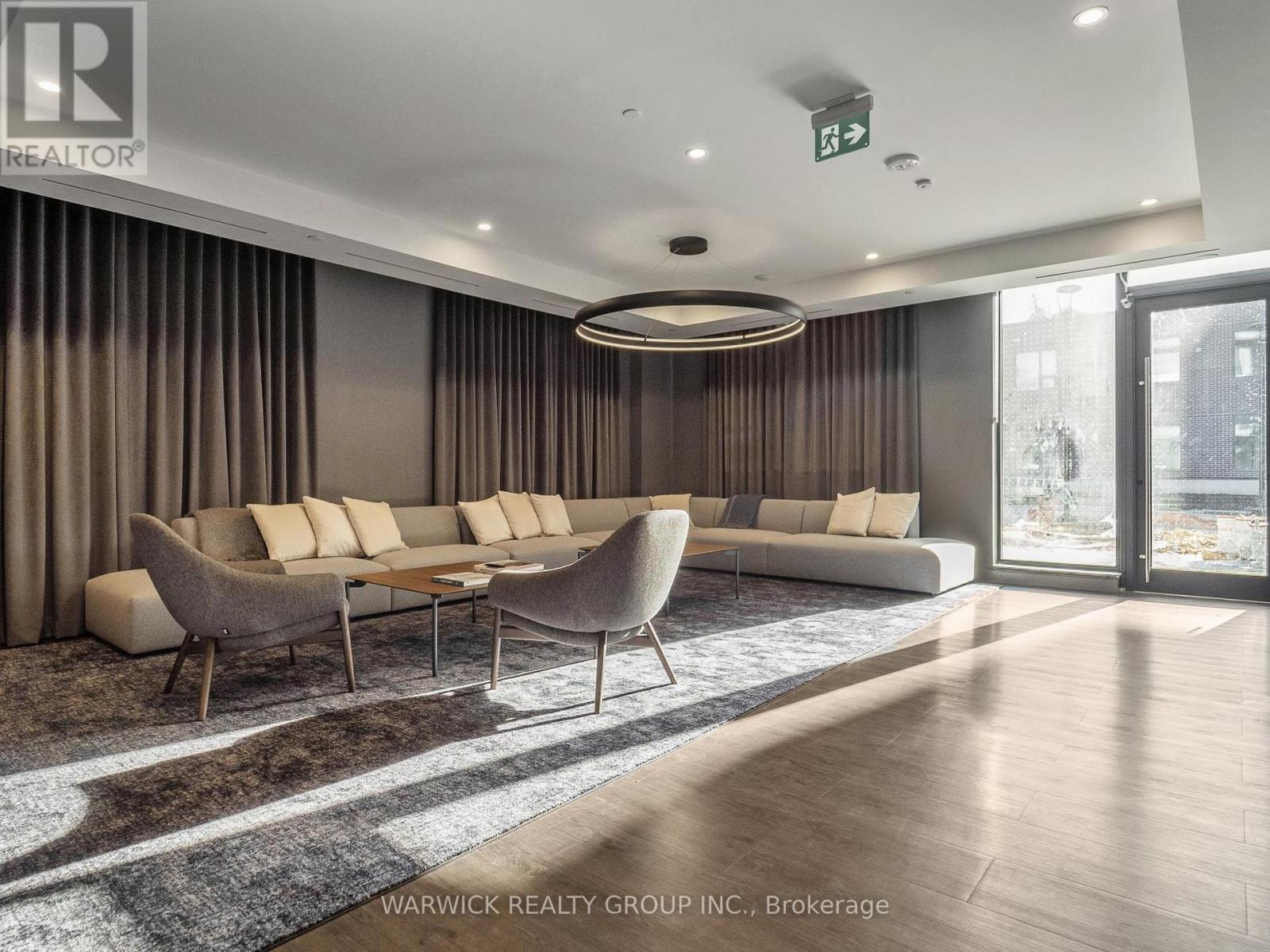 303 - 4365 Bloor Street W, Toronto, Ontario  M9C 1R3 - Photo 17 - W12417474