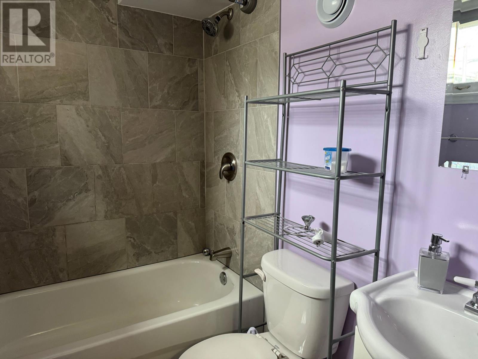 16 Bowes Street, Gander, Newfoundland & Labrador  A1V 1E6 - Photo 14 - 1292989