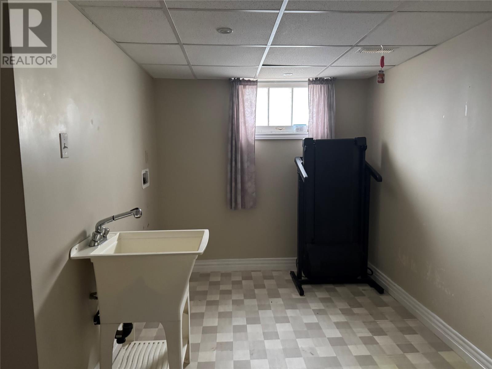 16 Bowes Street, Gander, Newfoundland & Labrador  A1V 1E6 - Photo 15 - 1292989