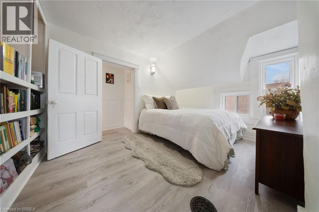 68 Oak Street, Brantford, Ontario  N3T 2B1 - Photo 16 - 40791107