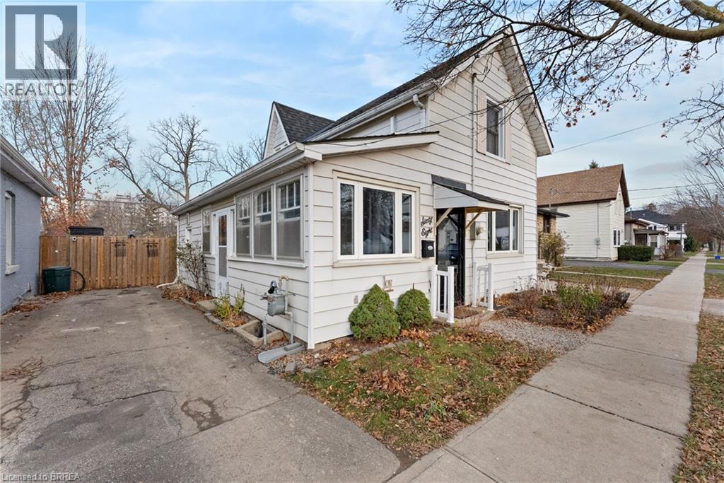 68 Oak Street, Brantford, Ontario  N3T 2B1 - Photo 3 - 40791107