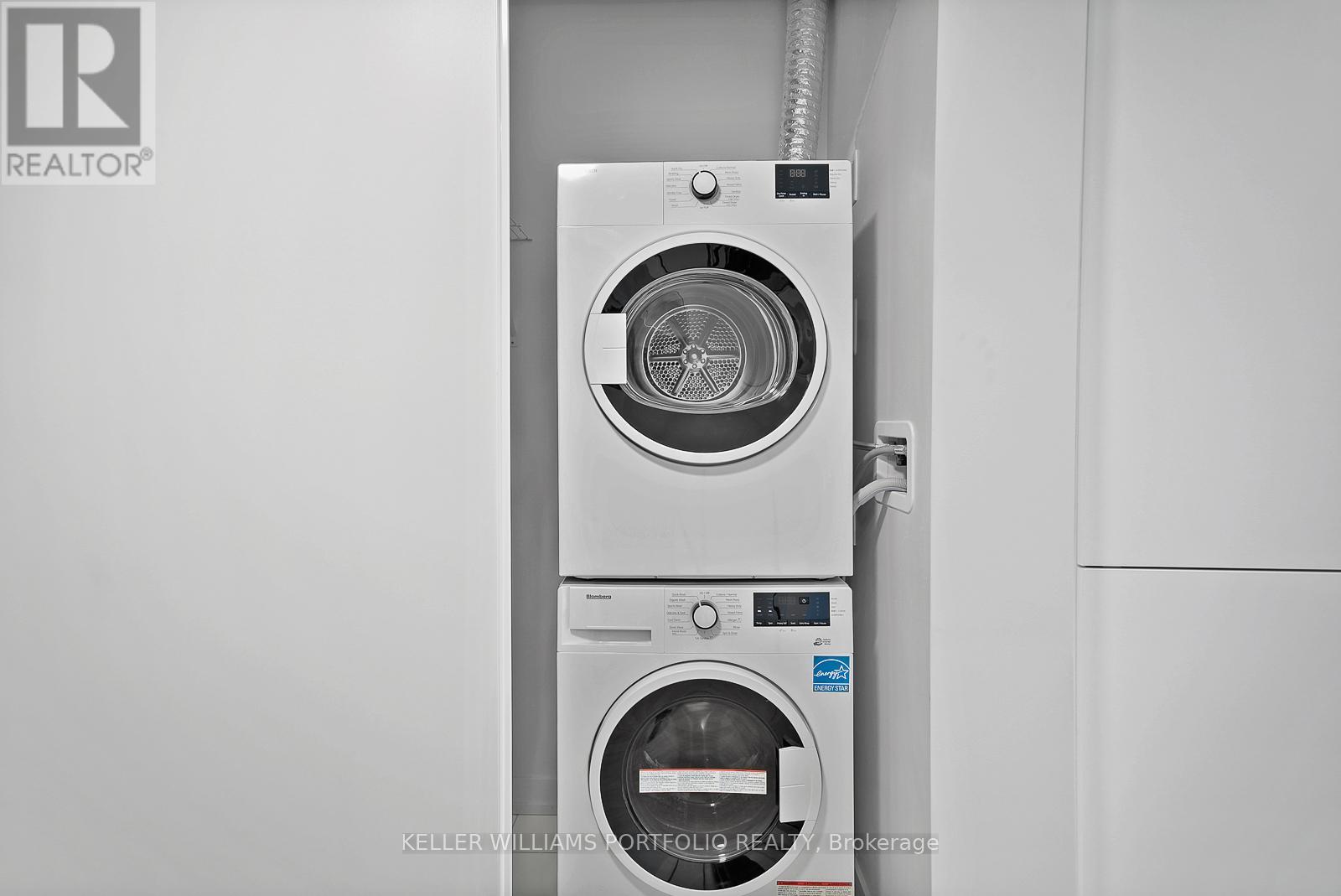 402 - 35 Parliament Street, Toronto, Ontario  M5A 0Z5 - Photo 4 - C12585076