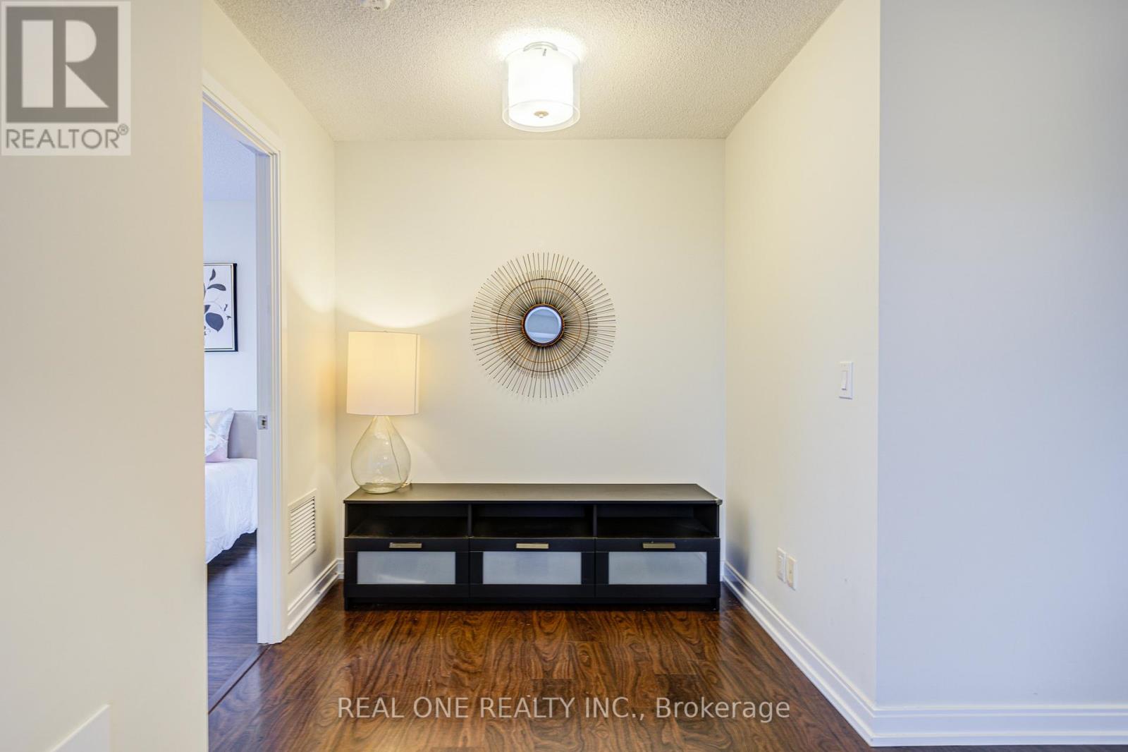 1008 - 151 Village Green Square, Toronto, Ontario  M1S 0K5 - Photo 25 - E12585120