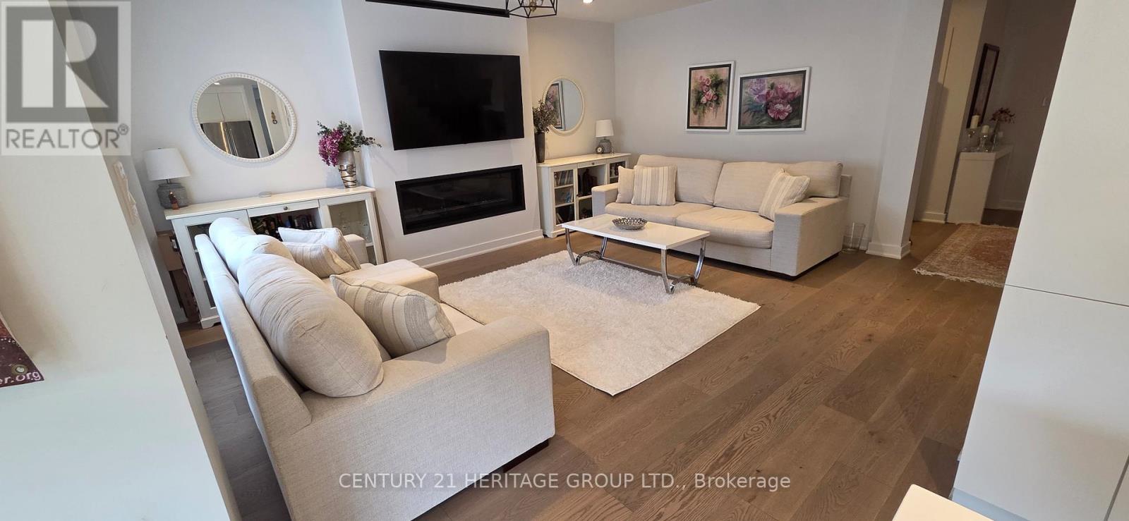 337 Carruthers Avenue, Newmarket, Ontario  L3X 2B7 - Photo 5 - N12585148