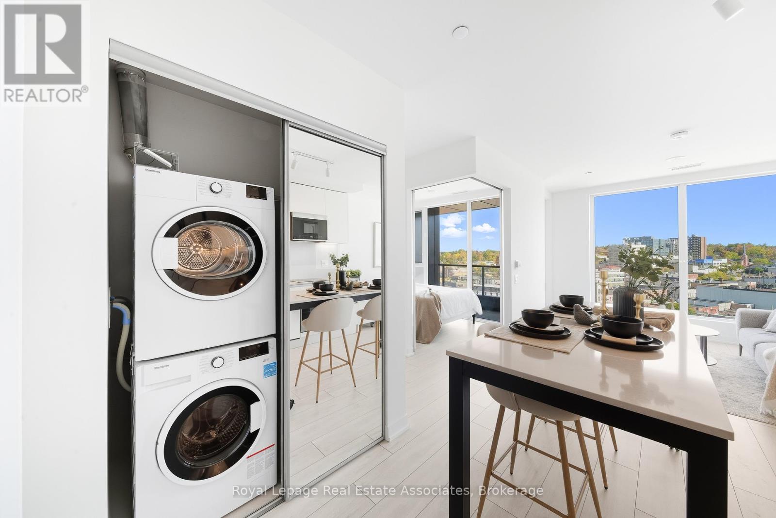 1005 - 39 Mary Street, Barrie, Ontario  L4N 1S9 - Photo 18 - S12585062