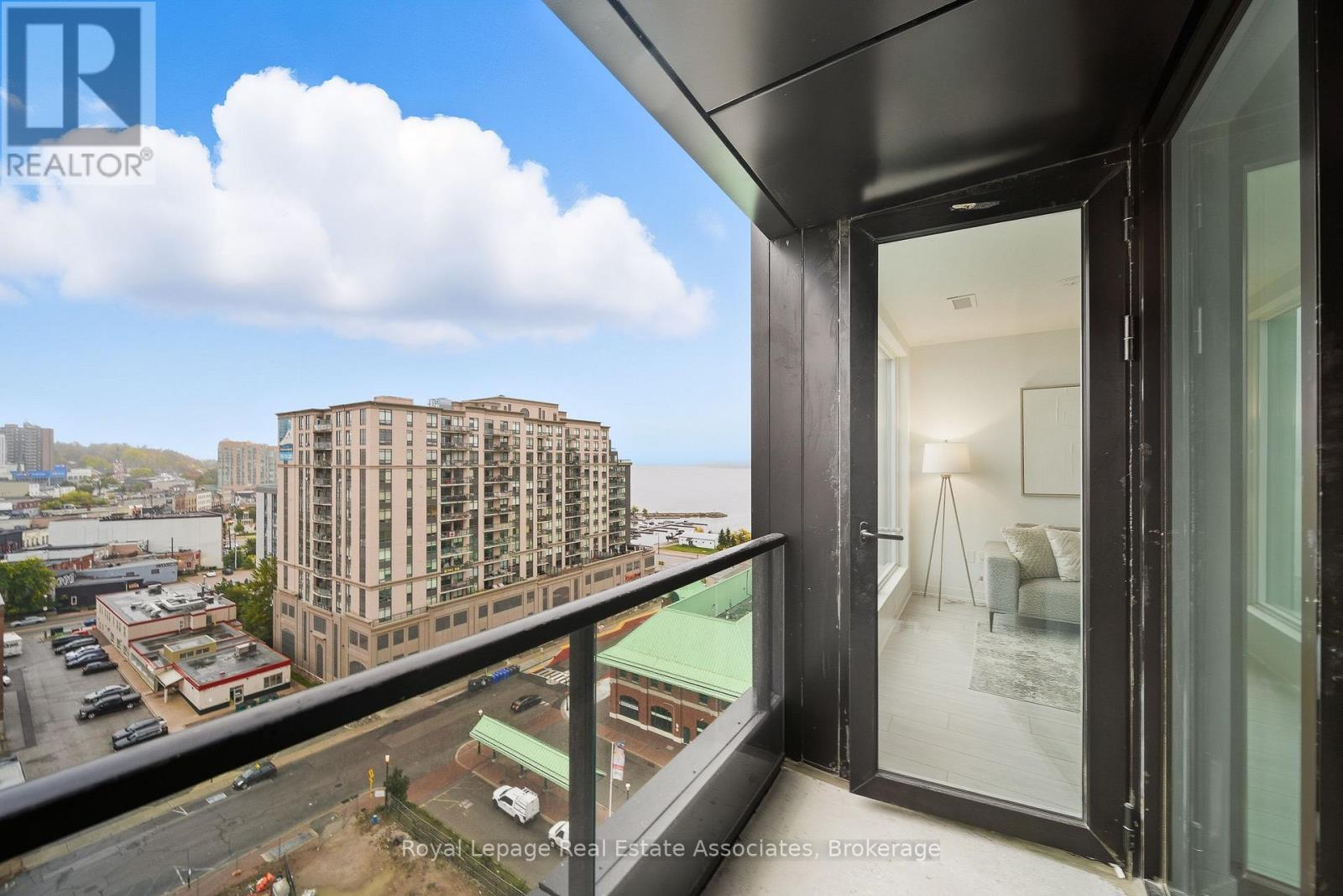 1005 - 39 Mary Street, Barrie, Ontario  L4N 1S9 - Photo 19 - S12585062