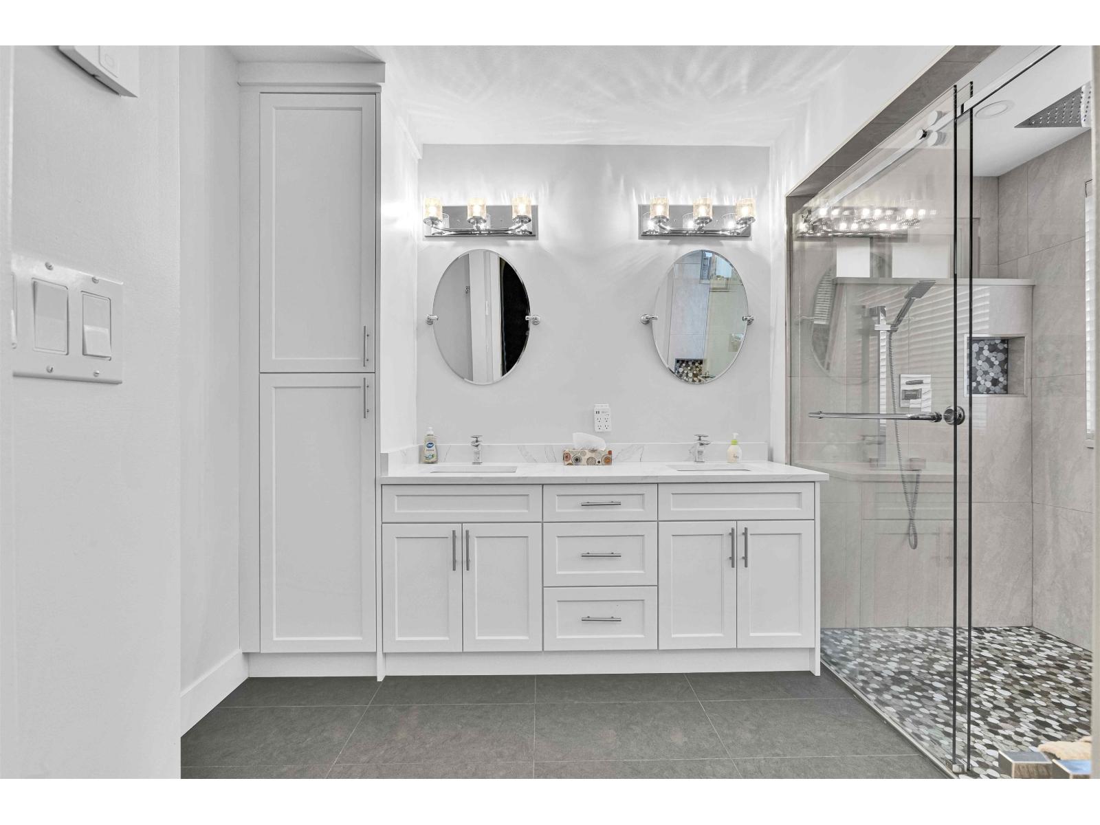 8518 165a Street, Surrey, British Columbia  V4N 3H2 - Photo 29 - R3069478