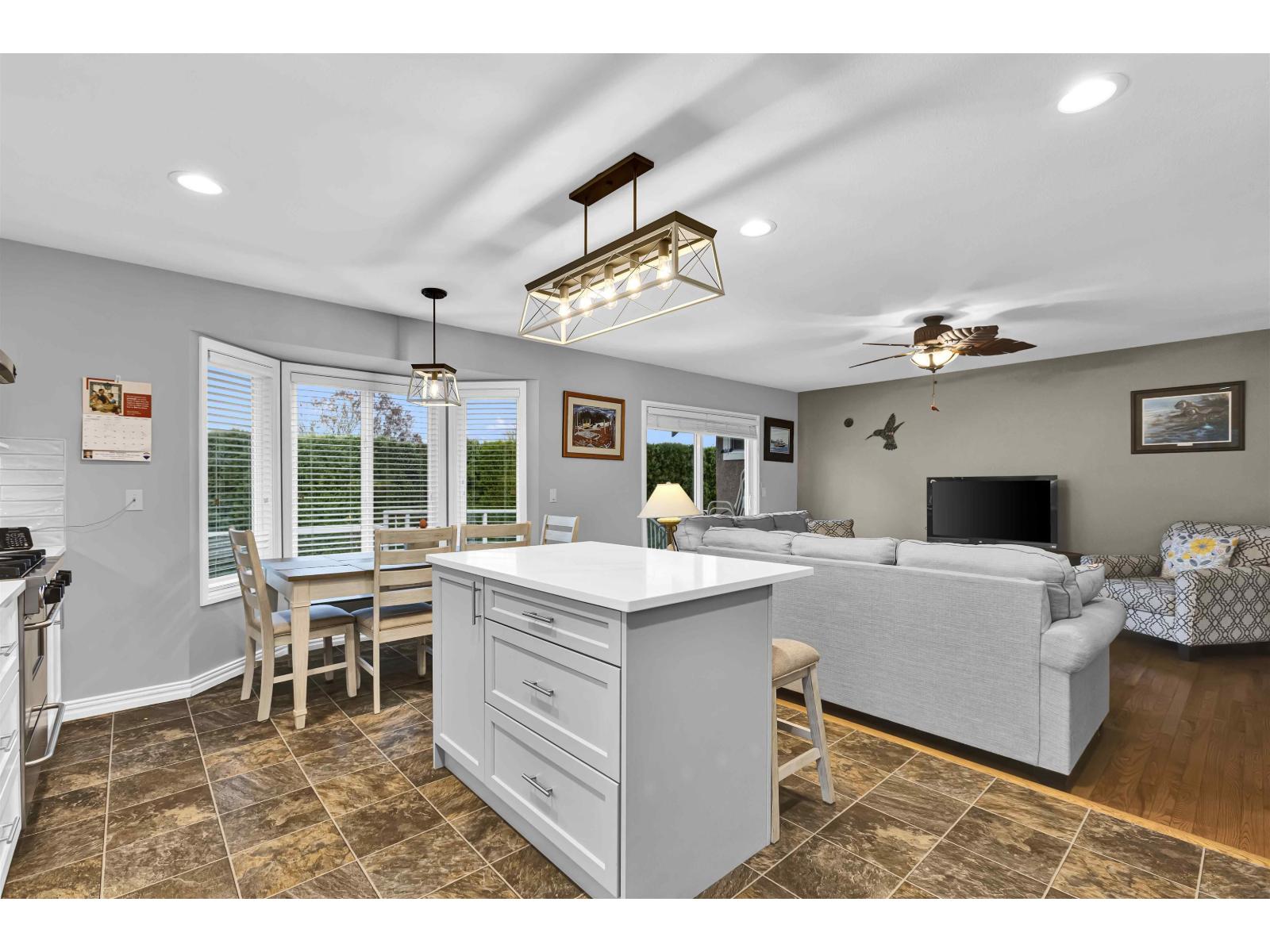 8518 165a Street, Surrey, British Columbia  V4N 3H2 - Photo 15 - R3069478