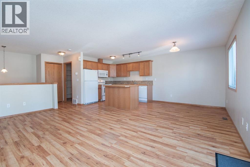 5, 4807 53 Avenue, Eckville, Alberta  T0M 0X0 - Photo 4 - A2271781