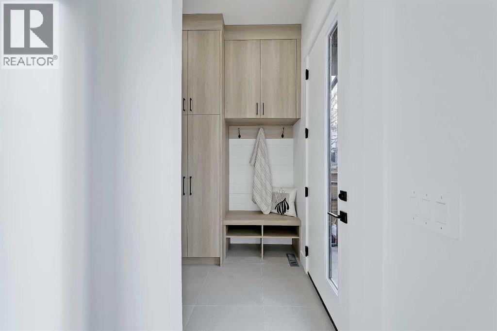 2713 Cochrane Road Nw, Calgary, Alberta  T2M 4J1 - Photo 14 - A2254408