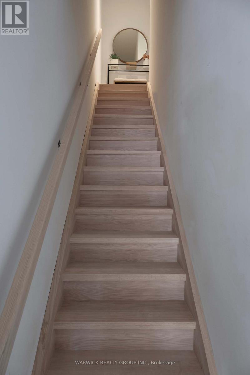 229 - 4365 Bloor Street W, Toronto, Ontario  M9C 1R3 - Photo 2 - W12529532