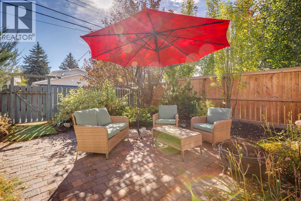 114 Hallbrook Drive Sw, Calgary, Alberta  T2V 3H6 - Photo 43 - A2273074