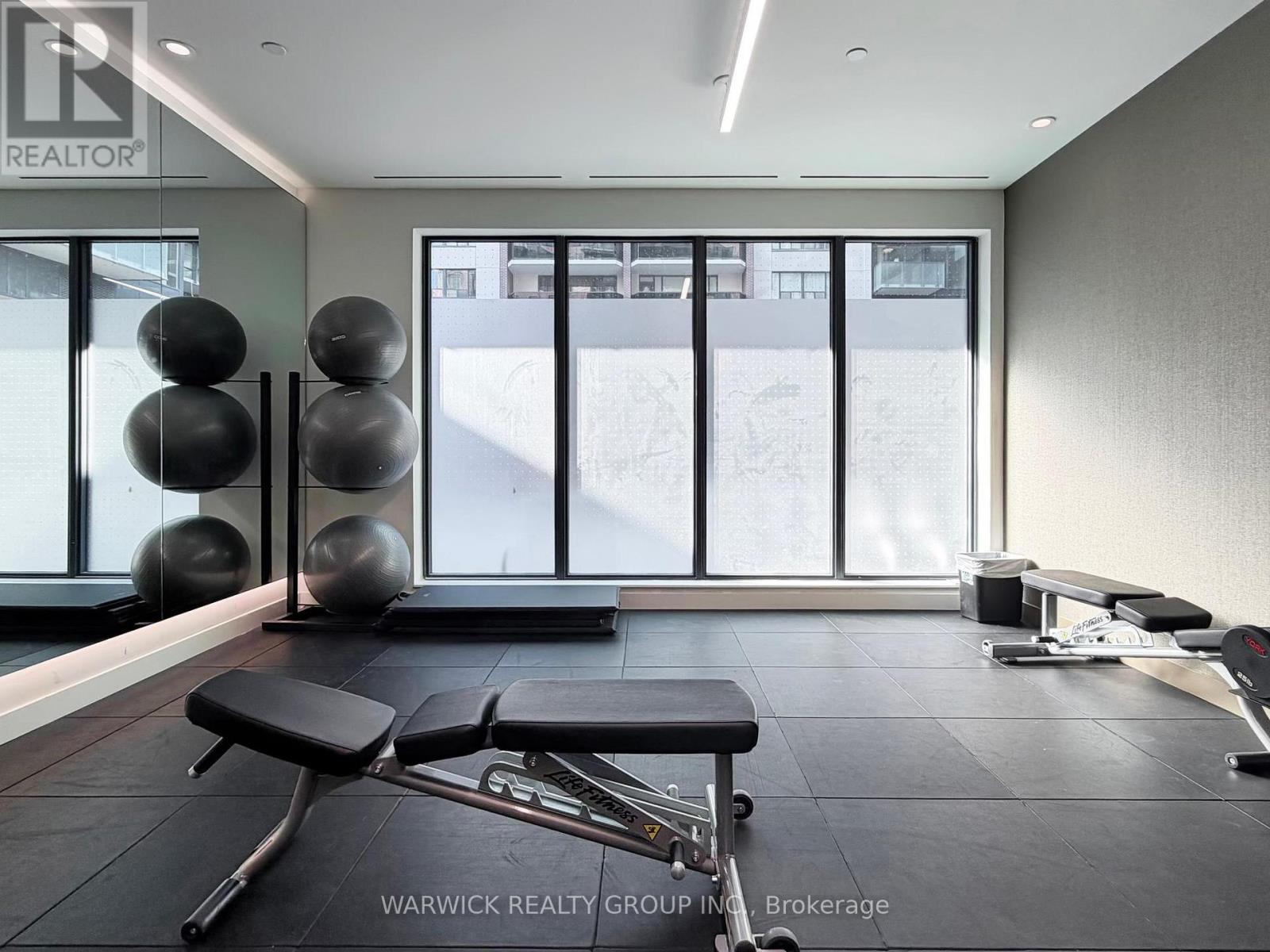 229 - 4365 Bloor Street W, Toronto, Ontario M9C 1R3 - Photo 34 - W12529532