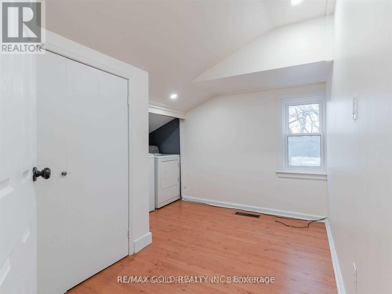 # 201 - 118 St Andrews Street, Cambridge, Ontario  N1S 1M8 - Photo 3 - X12297059