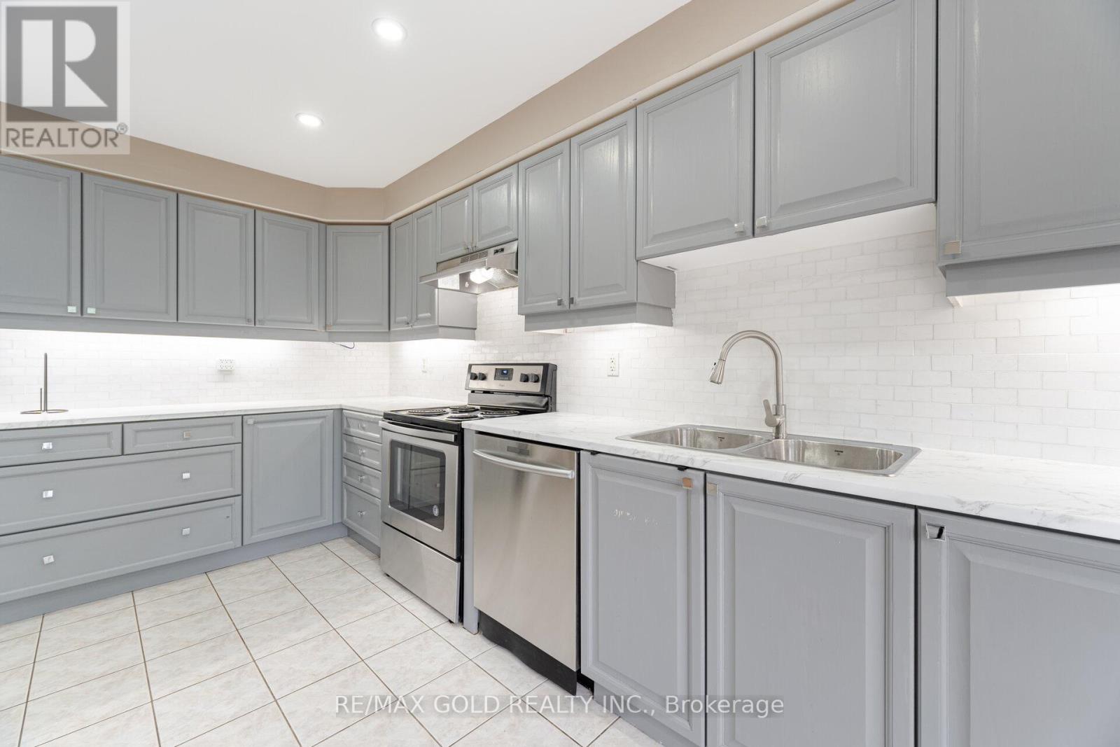 135 Norland Circle, Oshawa, Ontario L1L 0A7 - Photo 23 - E12291989