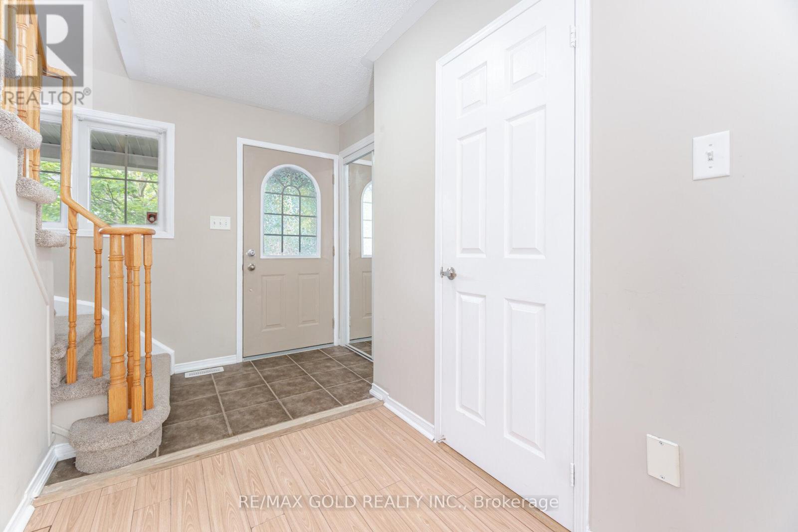 135 Norland Circle, Oshawa, Ontario L1L 0A7 - Photo 9 - E12291989