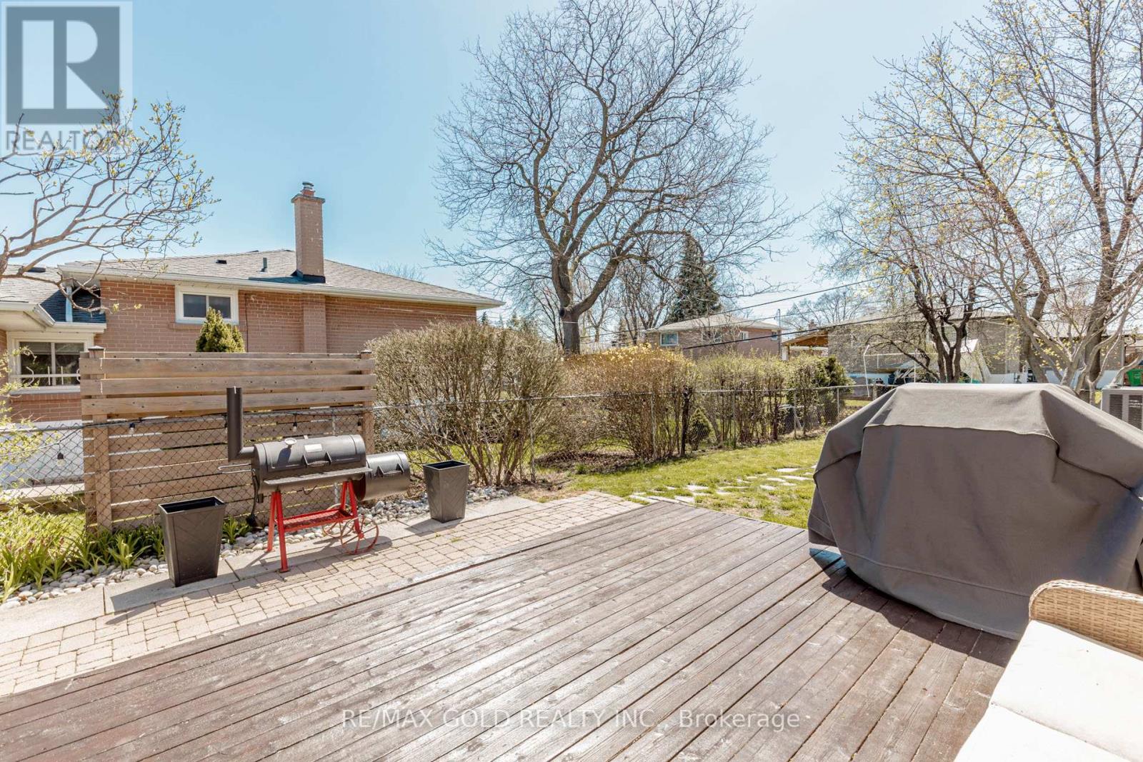 37 Brookdale Crescent, Brampton, Ontario  L6T 1M8 - Photo 47 - W12112050