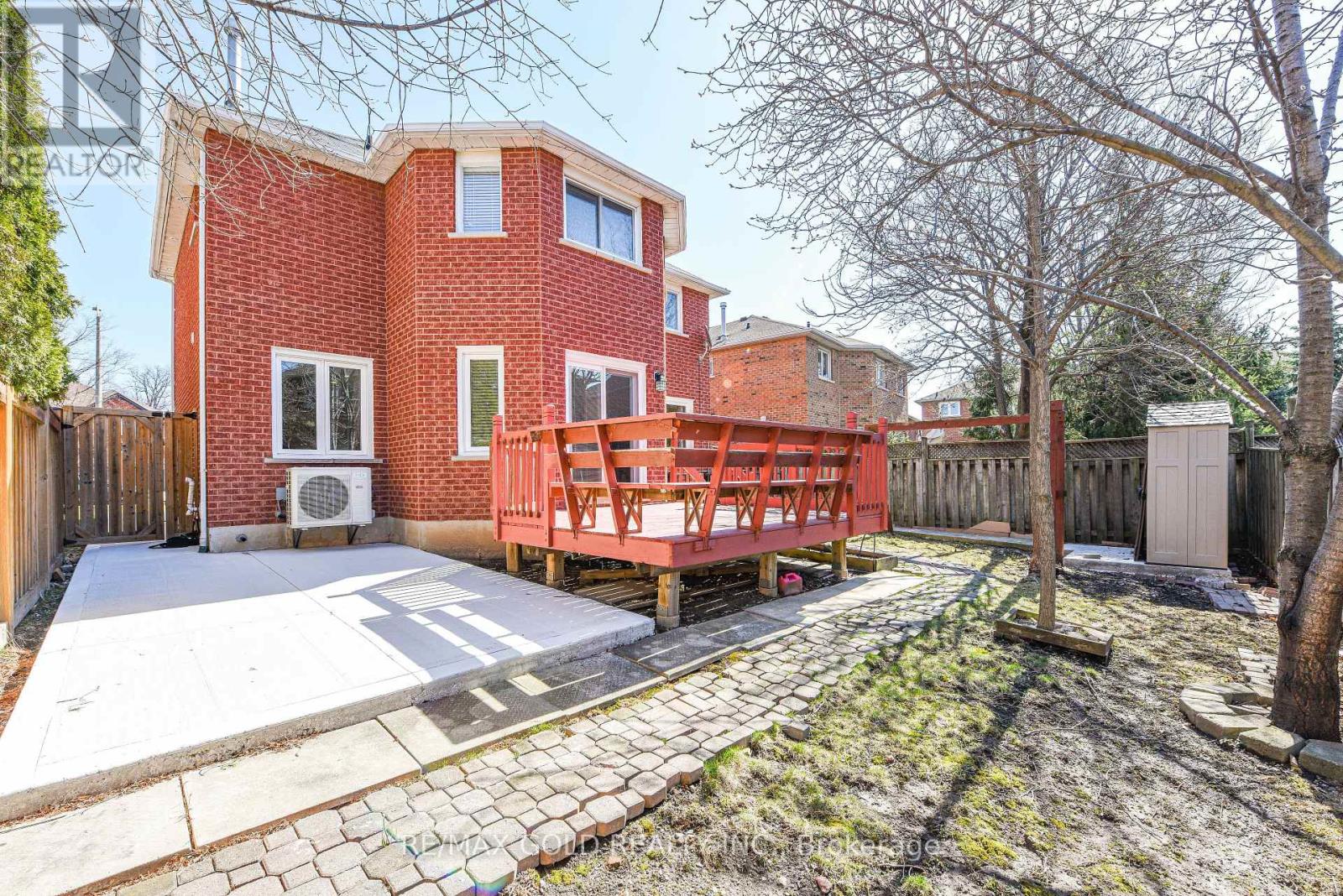 6828 Gracefield Drive, Mississauga, Ontario L5N 6T6 - Photo 24 - W12196948