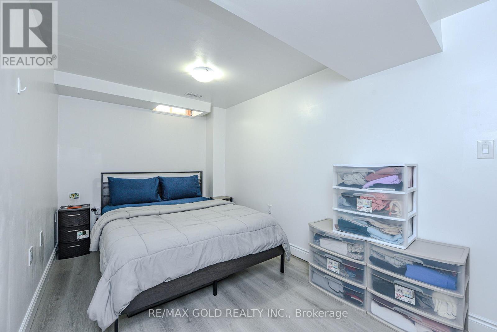 6828 Gracefield Drive, Mississauga, Ontario L5N 6T6 - Photo 28 - W12196948