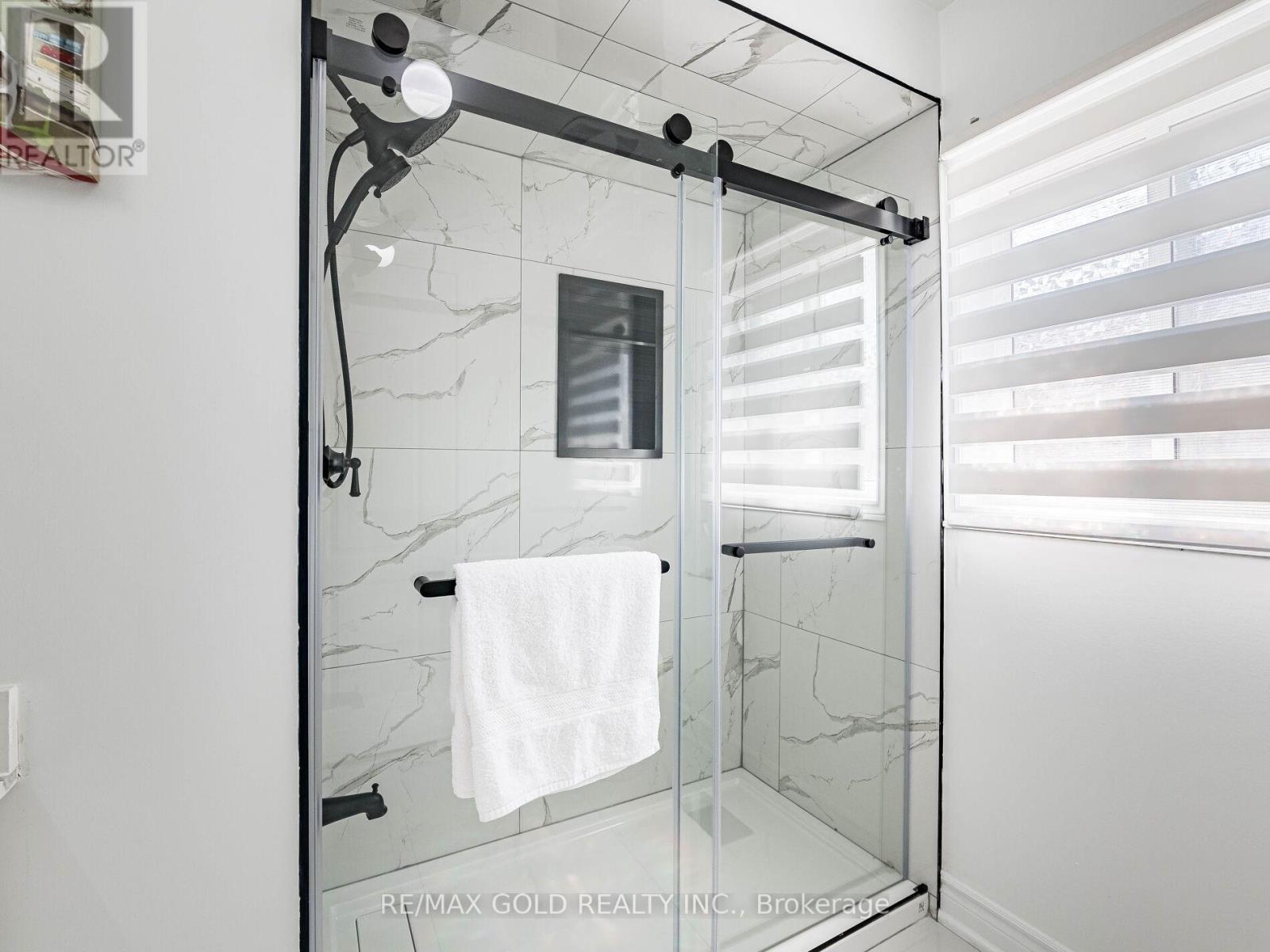 151 Albright Road, Brampton, Ontario L6X 0J1 - Photo 22 - W12201276