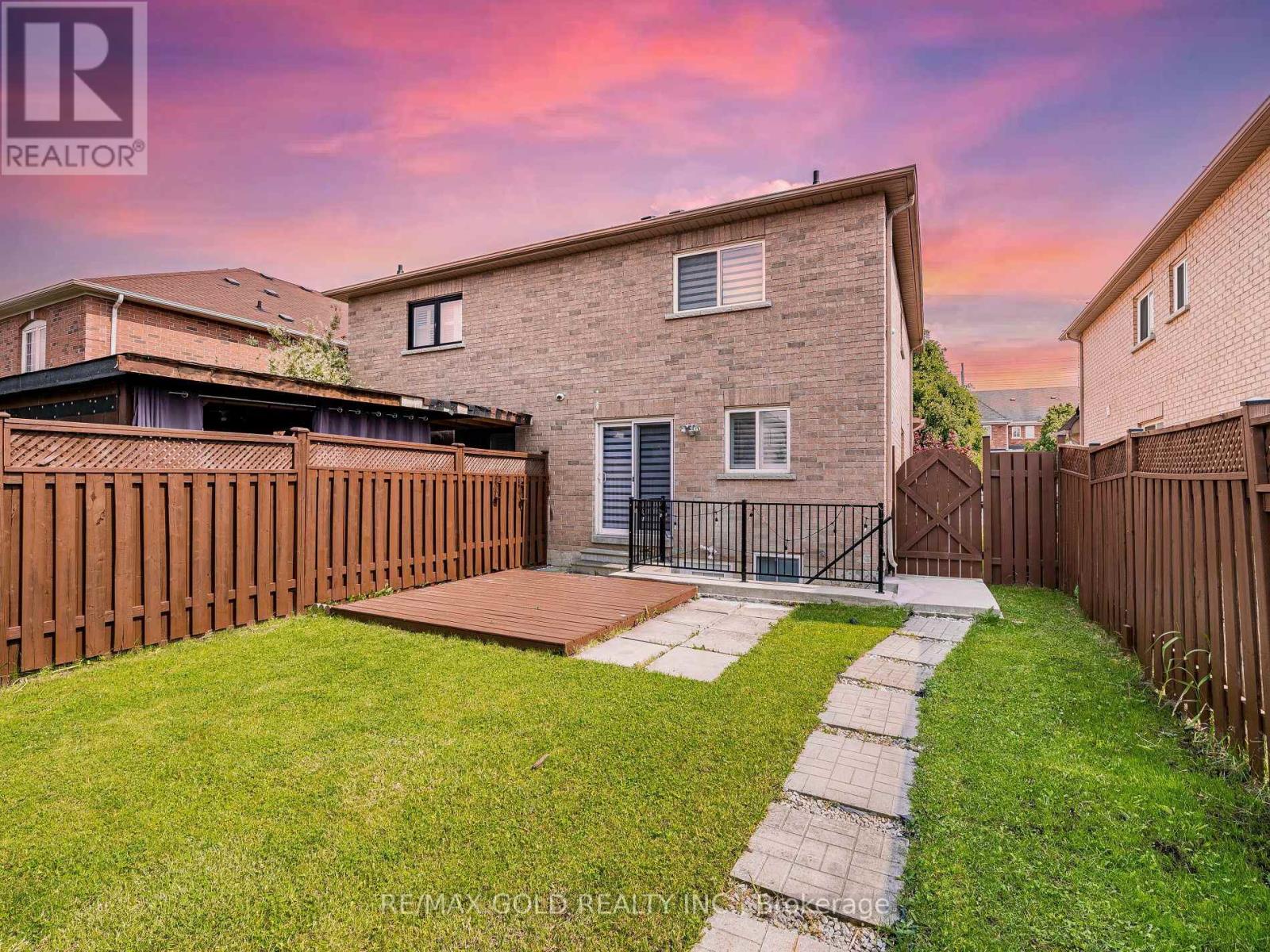 151 Albright Road, Brampton, Ontario L6X 0J1 - Photo 39 - W12201276