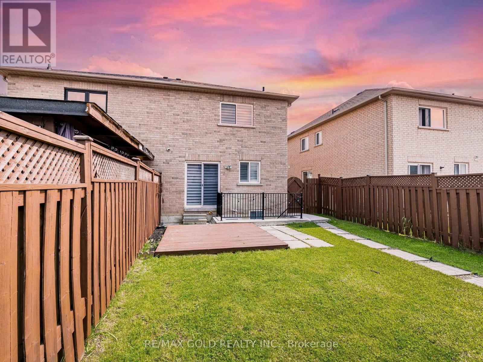 151 Albright Road, Brampton, Ontario L6X 0J1 - Photo 37 - W12201276