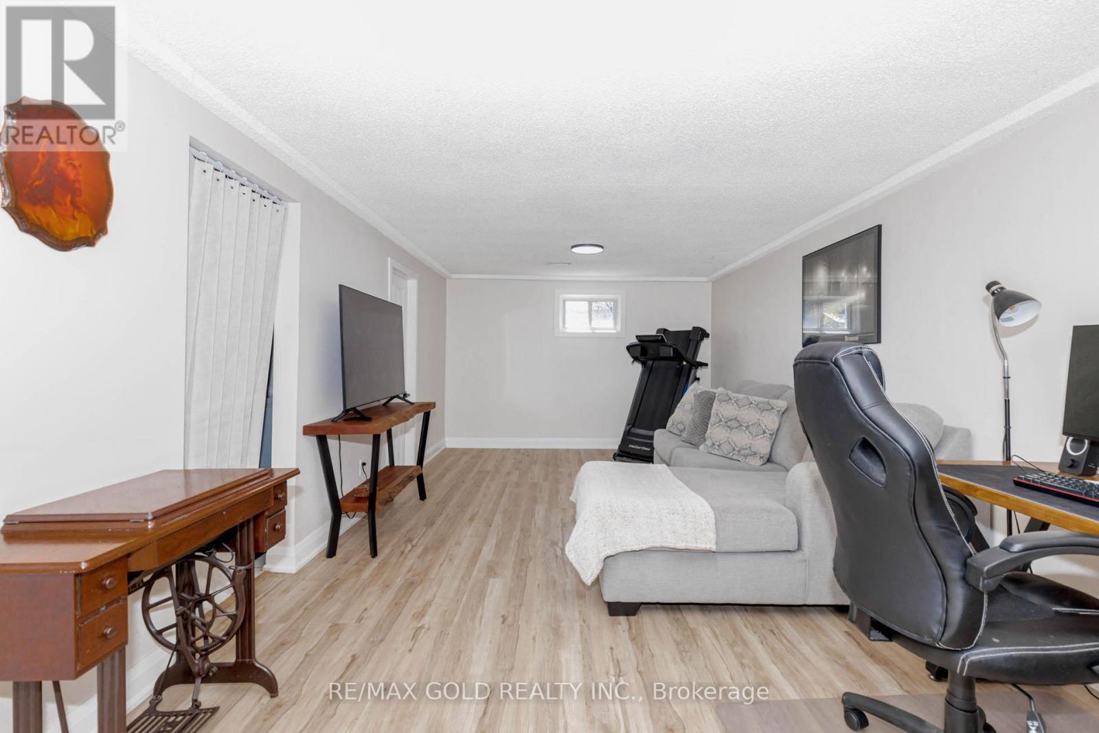 37 Brookdale Crescent, Brampton, Ontario  L6T 1M8 - Photo 37 - W12112050