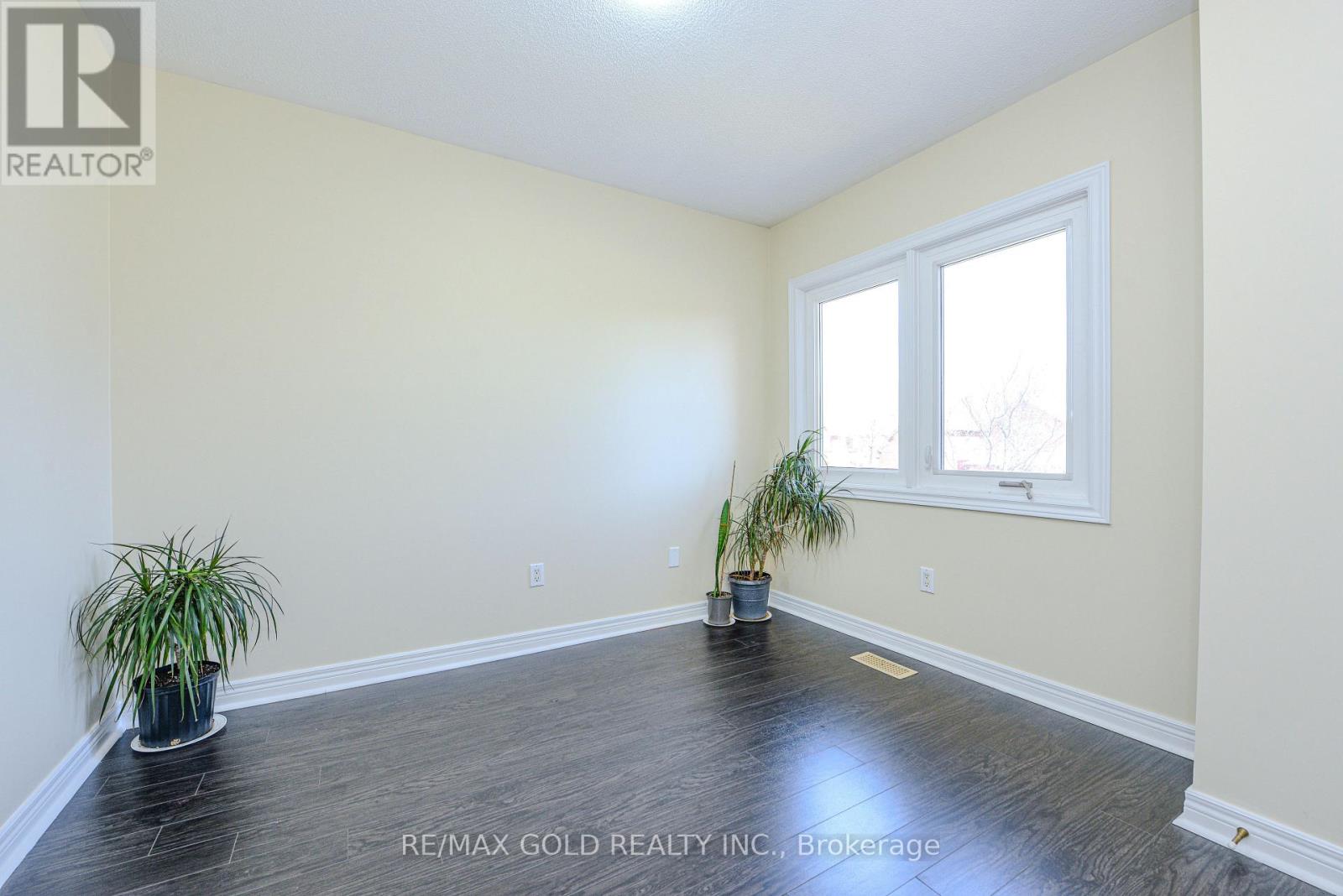 6828 Gracefield Drive, Mississauga, Ontario L5N 6T6 - Photo 19 - W12196948